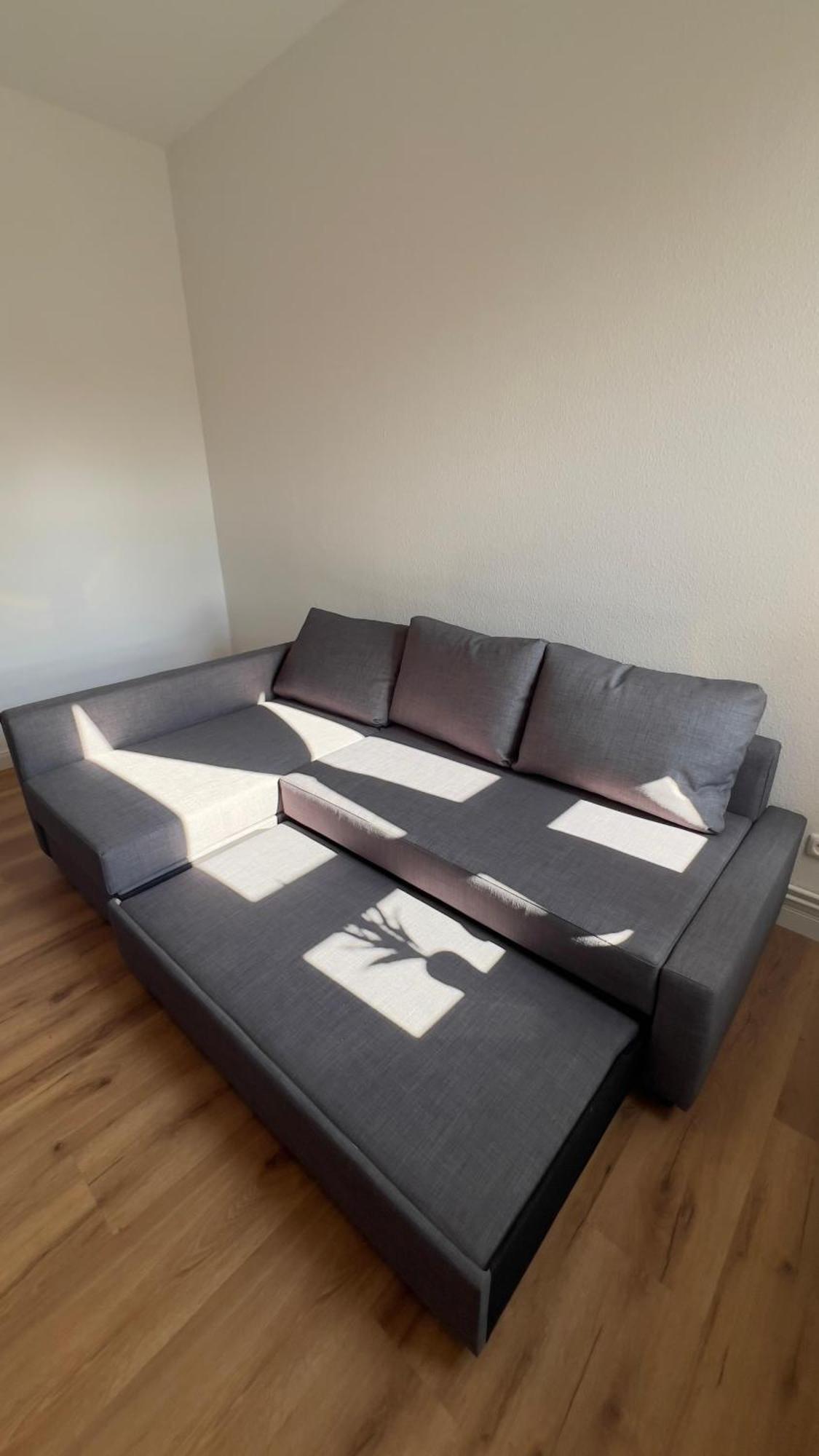 Modernes Apartment Mit 2 Schlafzimmern Und Privatparkplatz Nahe Innenstadt Ноймюнстер Экстерьер фото